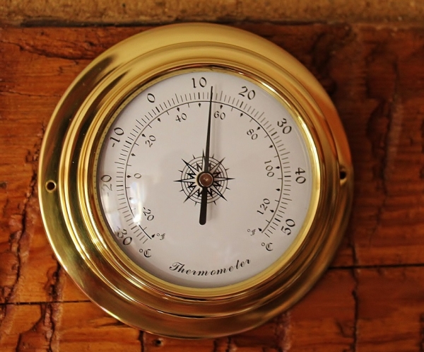 Thermometer im Bullauge Ø ca. 10 cm